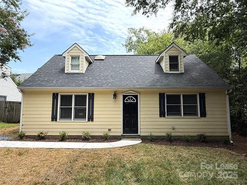 420 Beaty St, Davidson, NC, 28036-7203 | Card Image