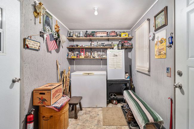 Mud Room | Image 22