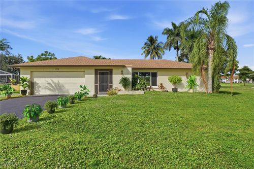 223 Pine Valley Cir, NAPLES, FL, 34113-7623 | Card Image