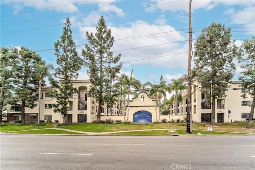 apt-640-11600 Warner Ave, Fountain Valley, CA, 92708-2567 | Card Image