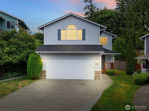 817 Darwins Way, Granite Falls, WA, 98252-8469 | Card Image
