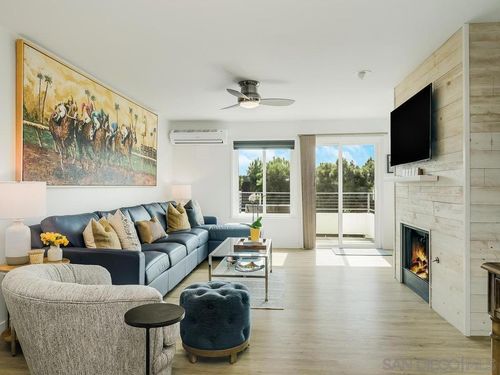 7-422 Rosecrans St, San Diego, CA, 92106-3571 | Card Image