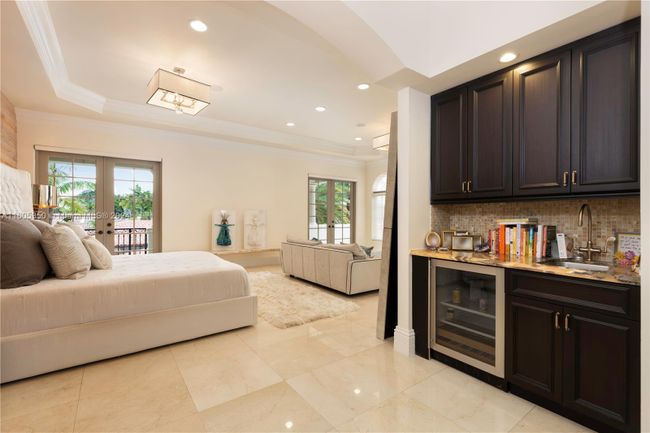 8860 Sw 112th St, House other with 7 bedrooms, 6 bathrooms and null parking in Miami FL | Image 32