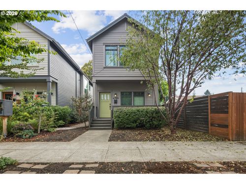 4720 N Commercial Ave, Portland, OR, 97217-2647 | Card Image