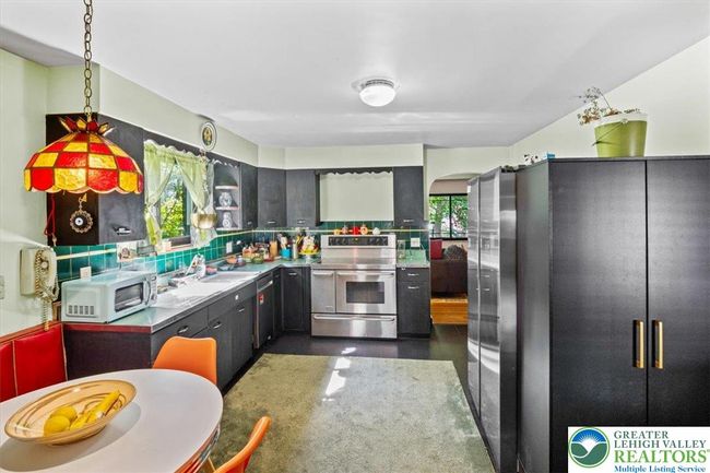 1321 W Union Blvd, House other with 3 bedrooms, 2 bathrooms and null parking in BETHLEHEM PA | Image 7