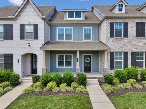 712 Hahn Ct, Lebanon, TN, 37087-3930 | Card Image