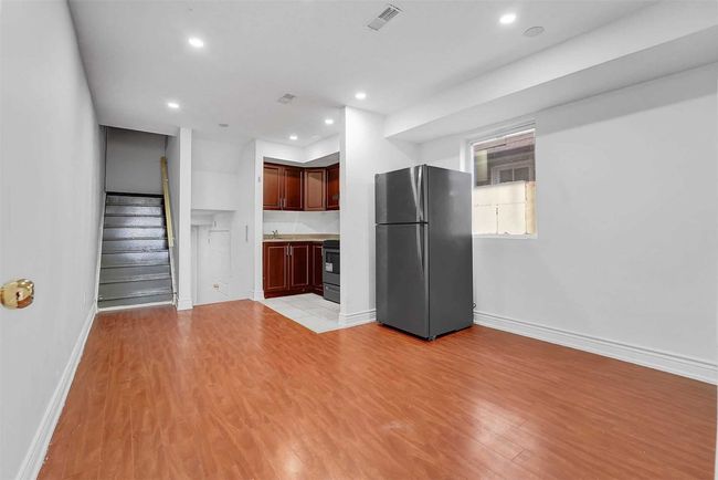 404 Hansen Rd N, House attached with 4 bedrooms, 4 bathrooms and 4 parking in Brampton ON | Image 31