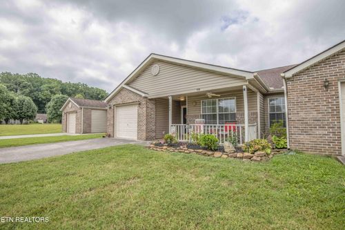 10044 Greylock Way, Knoxville, TN, 37931-4643 | Card Image