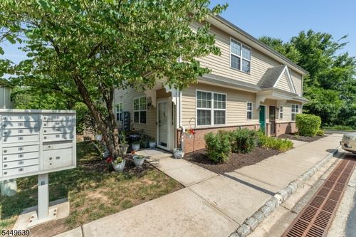17-17 William Martin Way, Flemington, NJ, 08822-1374 | Card Image