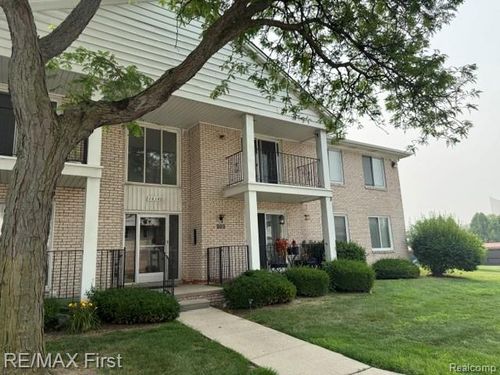 14140 Merriweather St, Sterling Heights, MI, 48312-2482 | Card Image