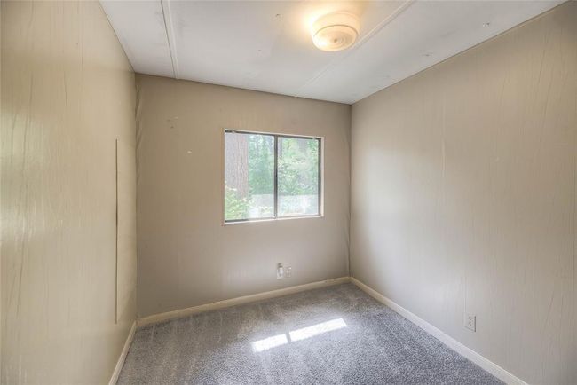 330 Oak Tree Dr, House other with 3 bedrooms, 2 bathrooms and 2 parking in Pointblank TX | Image 20