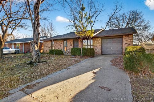 504 Highland Dr, Bartlesville, OK, 74003-1433 | Card Image