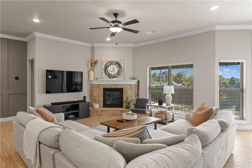 23939 W 82nd Ct, Lenexa, KS, 66227-2700 | Card Image