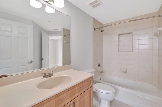 APT-808 - 2600 Sw 27 Th Ave, Condo with 1 bedrooms, 1 bathrooms and null parking in Miami FL | Image 24