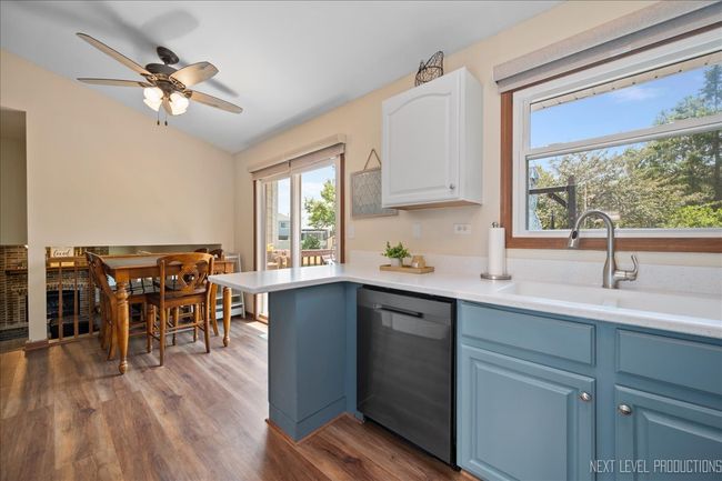 414 Bobcat Ct, House other with 3 bedrooms, 2 bathrooms and 2 parking in Oswego IL | Image 8