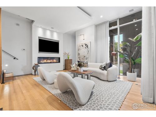 1115 W 37th Ave, Denver, CO, 80211-2603 | Card Image