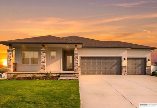 10403 Cimarron St, Papillion, NE, 68046-5984 | Card Image
