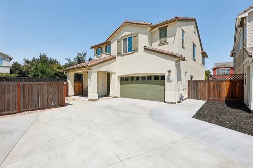361 Aaron Way, Tracy, CA, 95377-8450 | Card Image