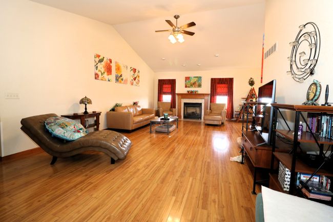 115 Marsh Hawk Dr, House other with 3 bedrooms, 4 bathrooms and 2 parking in Le Roy IL | Image 7