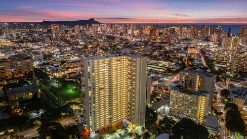 apt-3508-1212 Punahou St, Honolulu, HI, 96826-1026 | Card Image