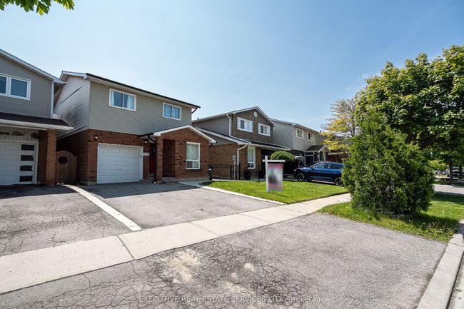 4 Simmons Blvd, House other with 5 bedrooms, 4 bathrooms and 3 parking in Brampton ON | Image 4
