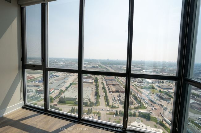 3601 - 2908 Highway 7, Condo with 3 bedrooms, 2 bathrooms and 1 parking in Vaughan ON | Image 7