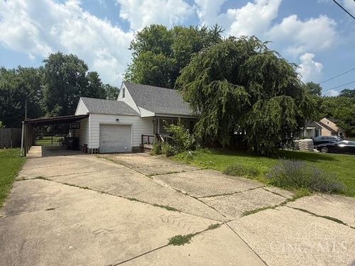 829 Youngs Ln, Cincinnati, OH, 45245 | Card Image