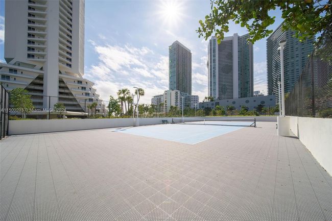 APT-402 - 555 Ne 34 Th St, Condo with 2 bedrooms, 2 bathrooms and null parking in Miami FL | Image 49
