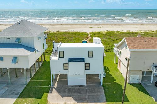 22002 Kennedy Dr, Galveston, TX, 77554 | Card Image