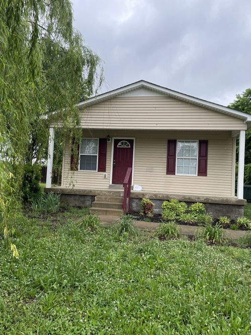 303 15th Ave W, Springfield, TN, 37172-3119 | Card Image