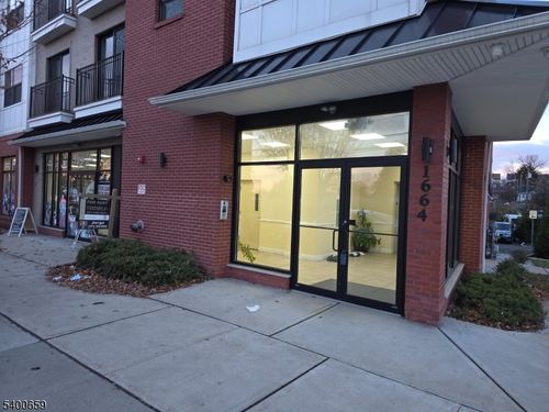 1664 Stuyvesant Ave, Union, NJ, 07083-4035 | Card Image