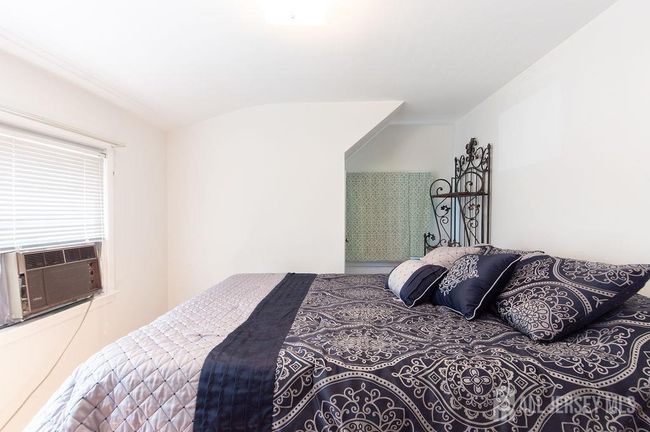 7 Walnut St, House other with 5 bedrooms, 2 bathrooms and null parking in Edison NJ | Image 21