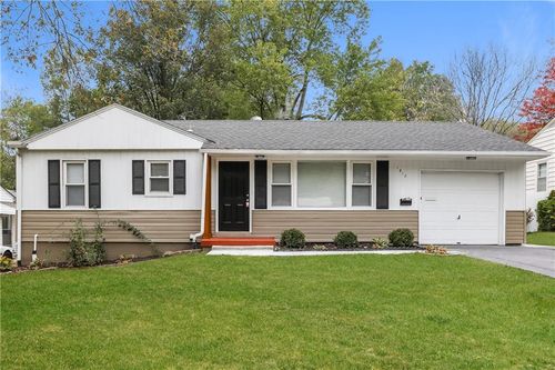 1812 Ne 54th Ter, Kansas City, MO, 64118-5860 | Card Image