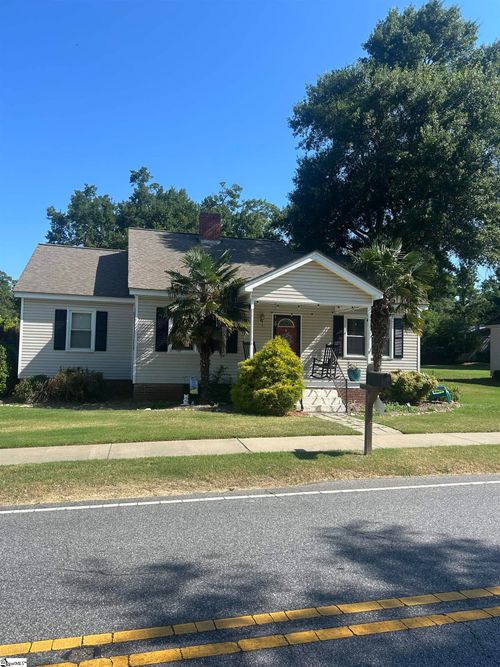 204 Richardson St, Simpsonville, SC, 29681-2817 | Card Image