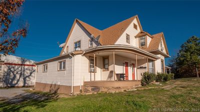 319 N 1st Street, Home with 7 bedrooms, 3 bathrooms and null parking in McAlester OK | Image 3