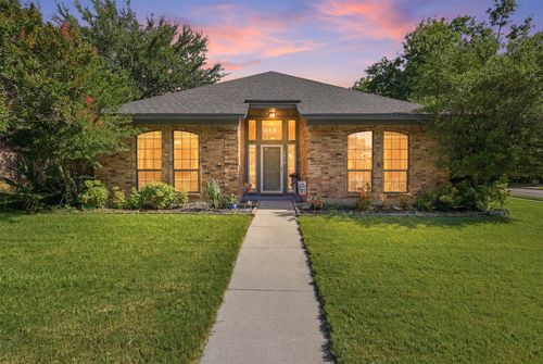 7212 Big Bear Lake Dr, Arlington, TX, 76016-4111 | Card Image