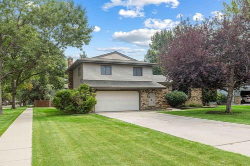 681 Cottonwood Ct, West Fargo, ND, 58078-3144 | Card Image