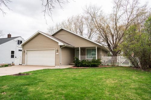 2220 Glendale Avenue, Howard, WI, 54303 | Card Image