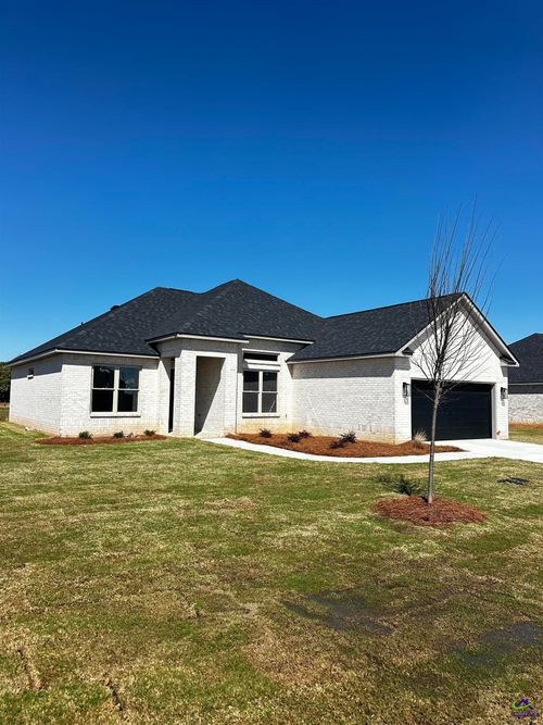 207 Farmland Circle, Perry, GA, 31069 | Card Image
