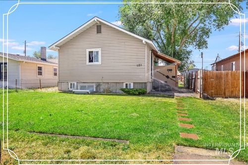121 7th Ave S, Buhl, ID, 83316-1205 | Card Image