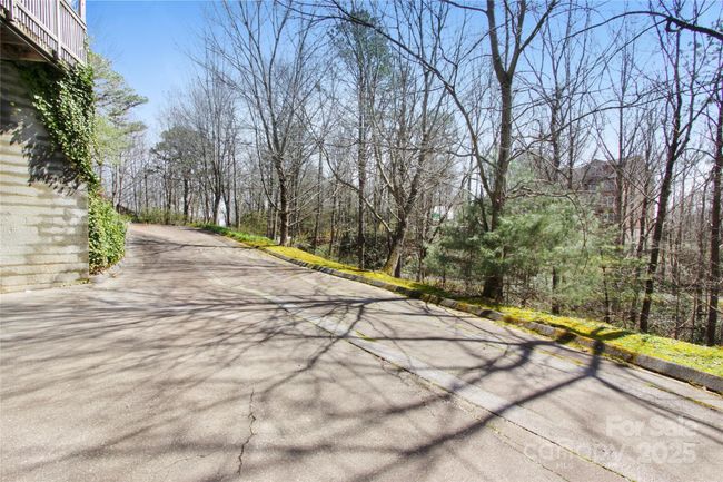Garage Area | Image 37