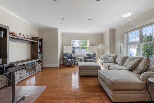 50-50 Clemence St, Cranston, RI, 02920-2513 | Card Image