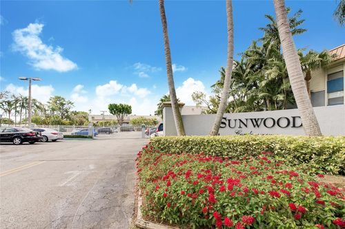 125-4600 Sw 67th Ave, Miami, FL, 33155-5838 | Card Image