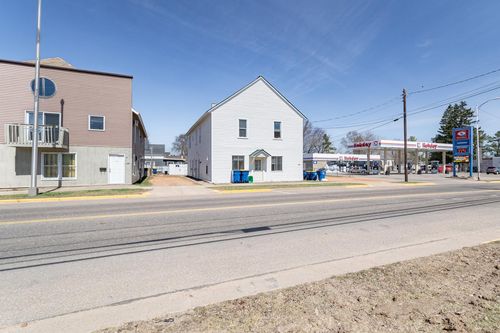 1322 W Main St, Merrill, WI, 54452-2174 | Card Image