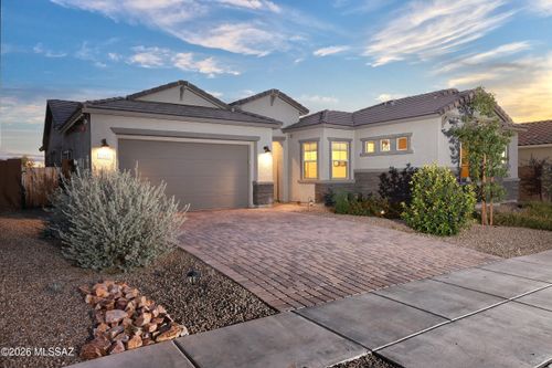 2567 W Plateau Ridge Drive, Oro Valley, AZ, 85742 | Card Image