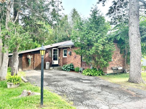 34 Hummel St, Chesterville, ON, K0C1H0 | Card Image