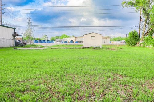 17229 E Highway 6, Alvin, TX, 77511-9423 | Card Image