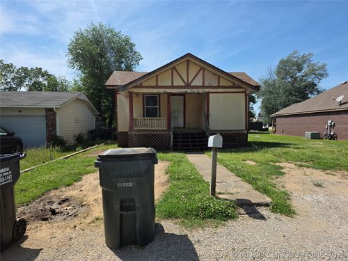 314 N 17th St, Collinsville, OK, 74021-1713 | Card Image
