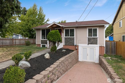 1677 S 47th St, Tacoma, WA, 98408-2433 | Card Image