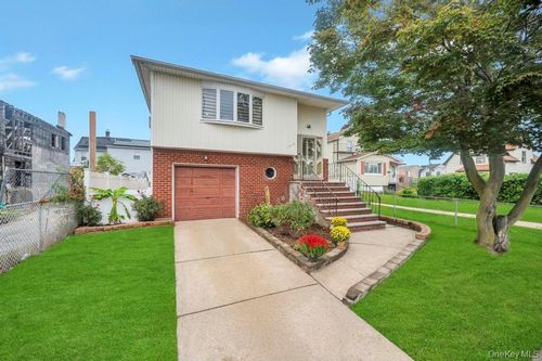 1316 Standard Ave, Elmont, NY, 11003-3349 | Card Image